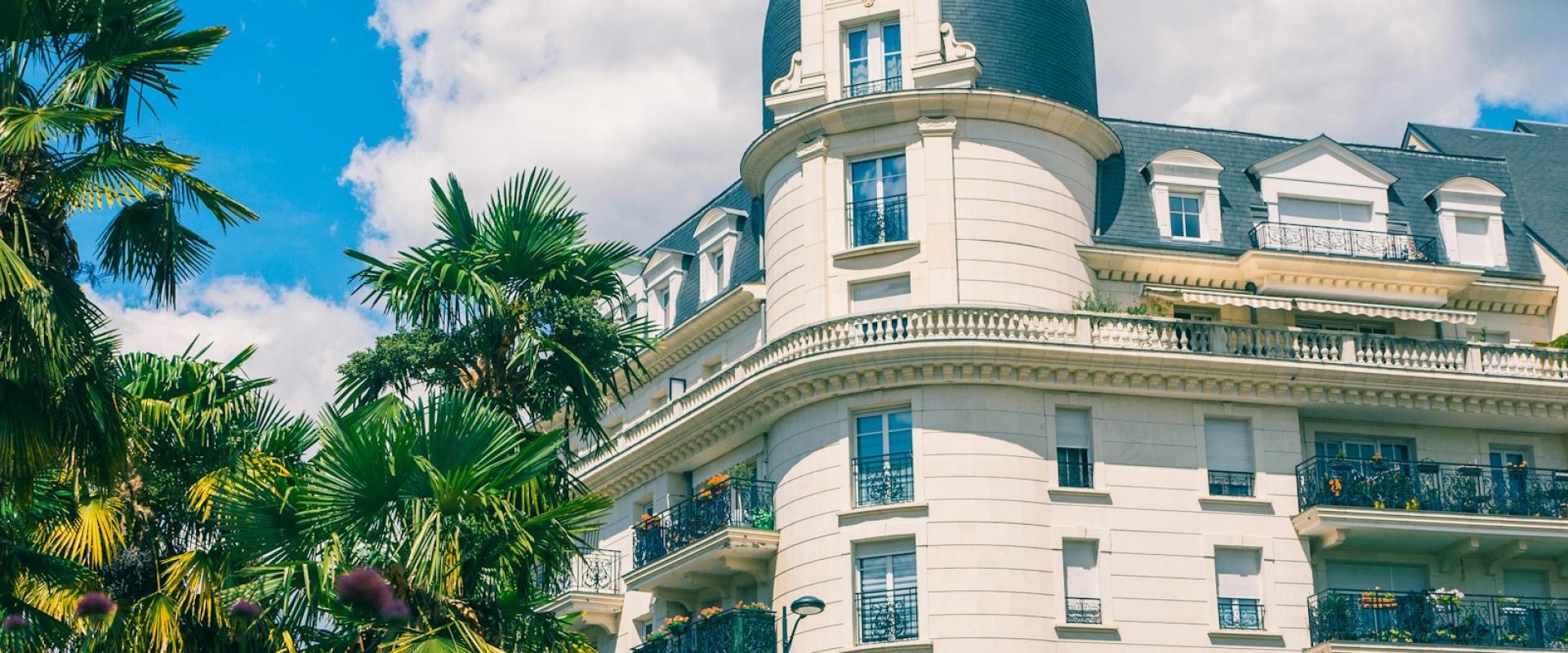 Luxury Resorts and Spas