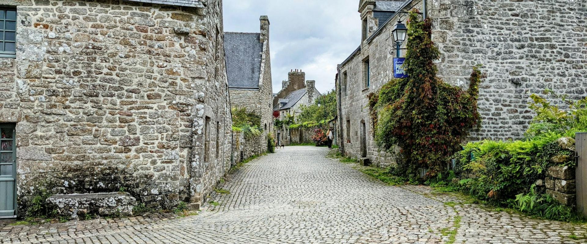 Locronan Village Center
