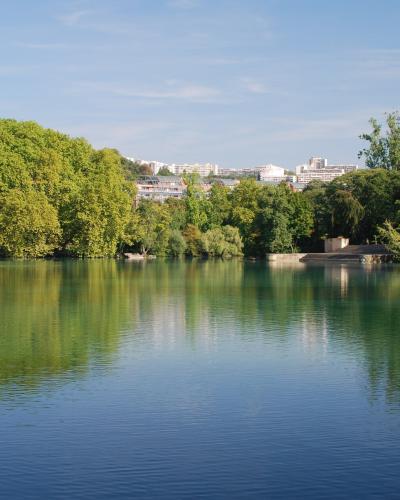 The lake in the Parc de la Tête d'Or, Lyon