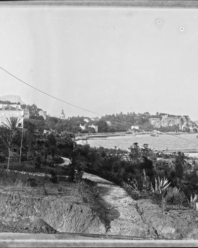 Vintage view of Toulon's coast showing Fort Balaguier near the Tamaris peninsula.