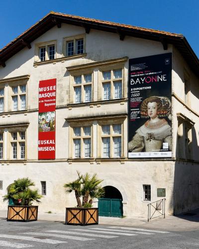 Maison Dagourette on the Nive quay, home of the Musée Basque in Bayonne