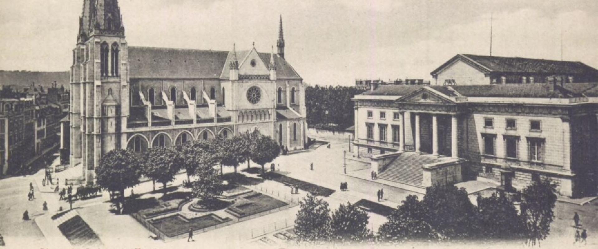 Place du Palais