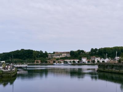 Bayonne