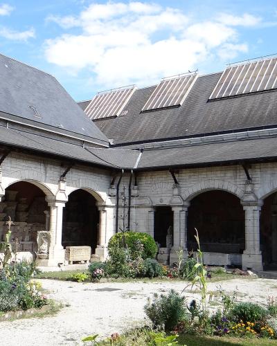 The cloister garden of the Musée d'art et d'archéologie du Périgord
