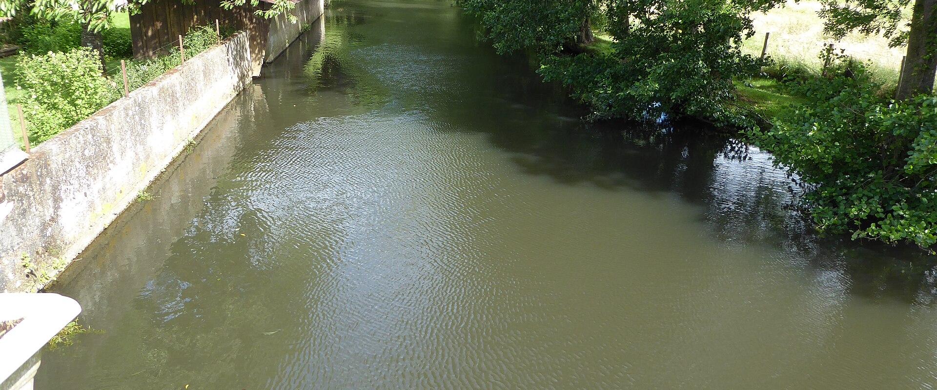 Eure River Banks