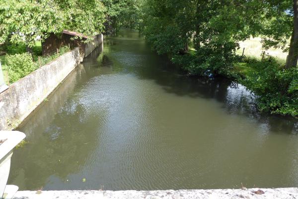 Eure River Banks