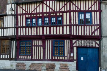 Lisieux