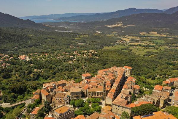 The Old Town (Vieille Ville)