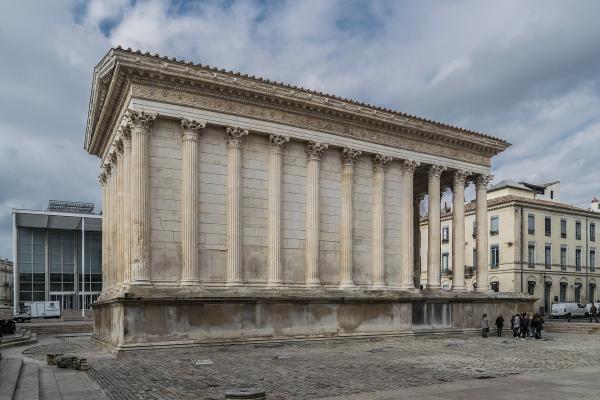 Maison Carrée