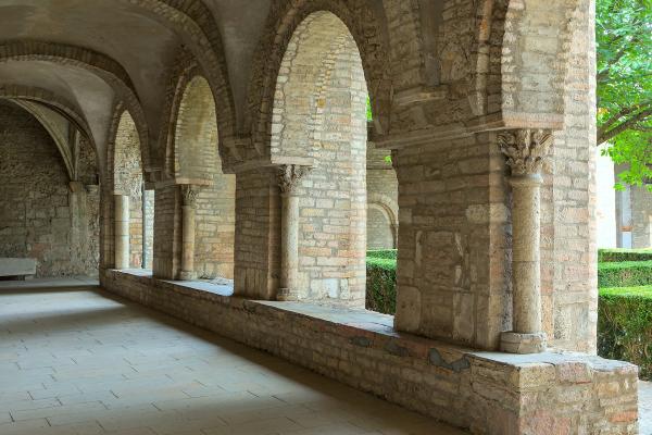 Abbaye de Saint-Philibert (Cloister)